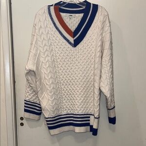 J.ING Creamy White Wool Blend Heavy V-Neck Sweater with Blue & Orange